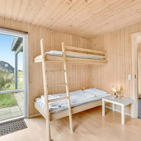 Holiday home 4 Bedroom Lovely In Skjern