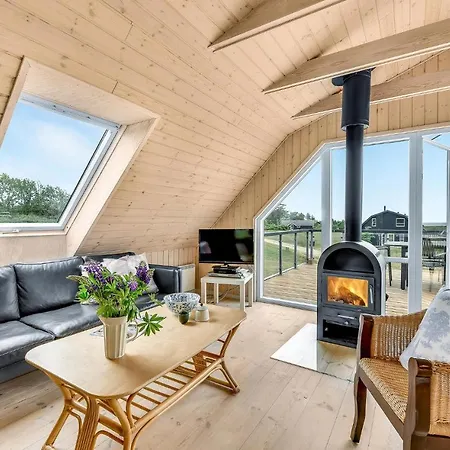 Holiday home 4 Bedroom Lovely In Skjern